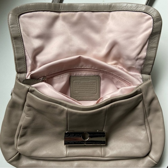 Coach hobo leather shoulder/crossbody bag - Picture 9 of 11